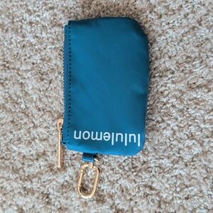 #96 Lululemon Pouch Misc Item Shown
